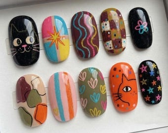 Handmade Colorful Press On Nails / Abstract Cat Nails / Retro Funky Nail Art / Cute Artsy Nails / Short Oval Fake Nails