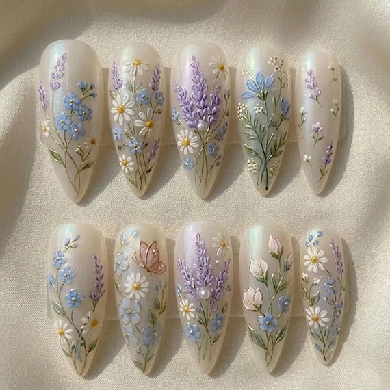 Wildflower Press On Nails / Pastel Floral Nails / Spring Garden Nails / Botanical Nails / Soft Girl Aesthetic Nails