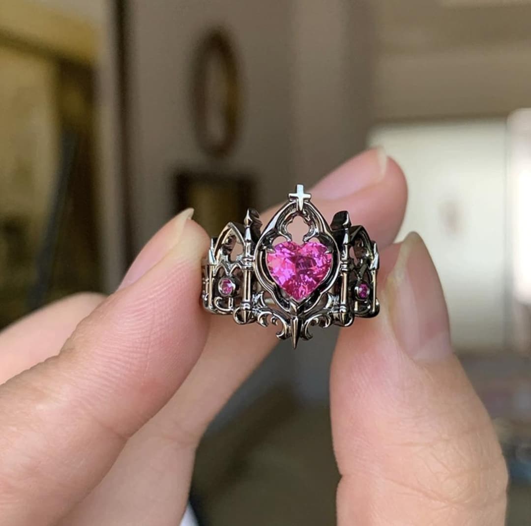 Gothic Crown Heart Ring: Vintage Punk Adjustable Cross Ring - Etsy Japan