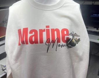 Sweat-shirt maman marine, col rond de maman USMC, chemise maman militaire, cadeau famille du Corps des Marines, sweat-shirt avec nom personnalisé, pull maman marine fière