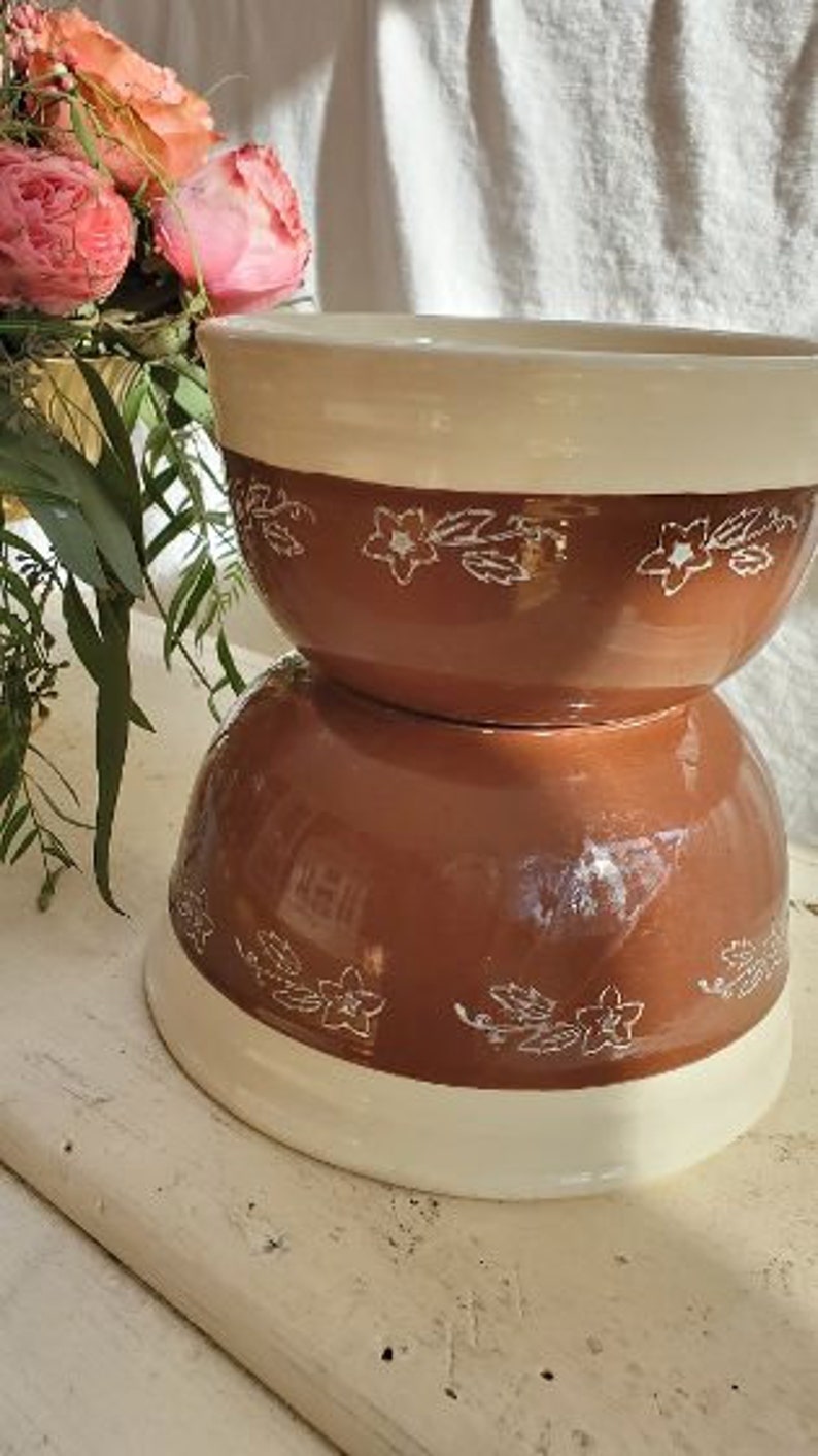 Vintage Nesting Bowl Set. Oxford Stoneware. Brownie, Brown and Cream. image 8