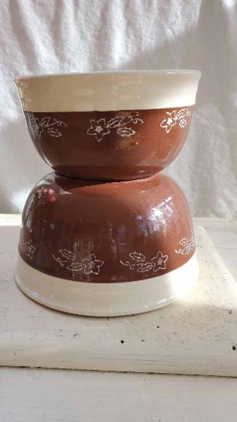 Vintage Nesting Bowl Set. Oxford Stoneware. Brownie, Brown and Cream. image 2