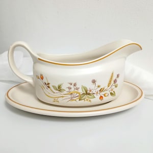 Vintage Marks and Spencer St Michael Harvest Såsbåt Kanna med Fat Tallrik Vetebär Höstdesign Retro Brittiskt Samlarset