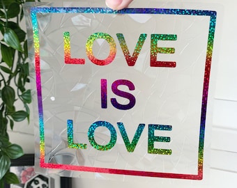 Love Is Love Suncatcher - raamsticker, regenboogmaker, herbruikbare suncatcher sticker, raamprisma, raam suncatcher, sticker vogelbotsing