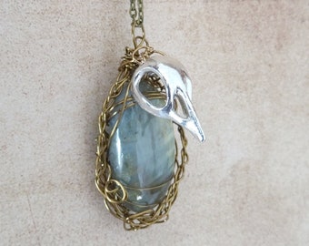 Talisman chamanique, collier corbeau, pendentif labradorite