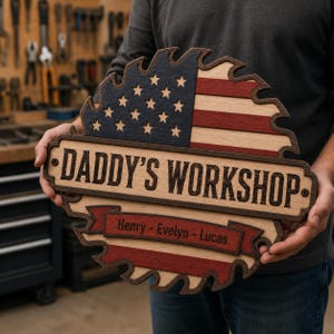 Personalized Daddy’s Workshop Wooden Sign – Custom Father’s Day Gift for Dad, Grandpa, Handyman, Woodworker