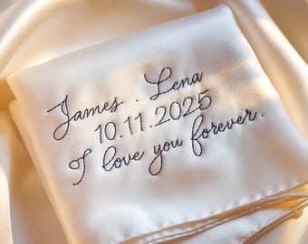 Personlig sidennäsduk: Handbroderad bröllopsminnessak