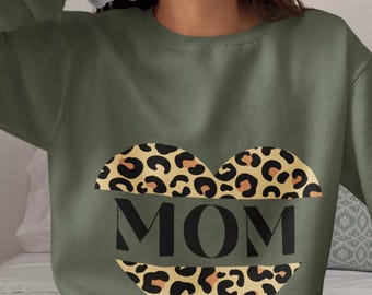 Leopard Heart Mom Sweatshirt, Trendy Mama Crewneck, Cheetah Print Mom Gift, Mother’s Day Shirt