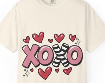 XOXO Heart Valentine's Day Sweatshirt, Graphic Tee, Valentine's Day Gift for Her Him, Love Graphic Tee