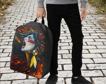 Mochila minimalista "She Carries Fire" – Expresionismo nativo americano / Símbolo de la fuerza, la liberación y la transformación femenina.