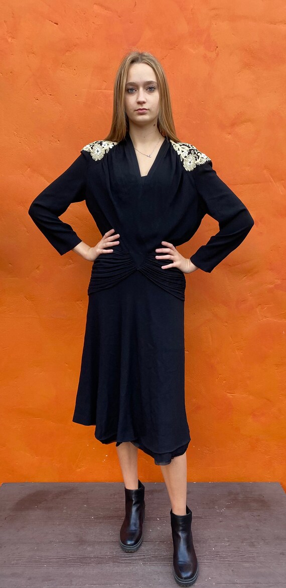 Stunning vintage 1940s Black Rayon midi dress. Be… - image 3