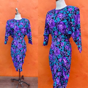 Vintage 1980s does 1940s Dress. 1980s Ruched Floral midi Dress. Pinup Glam rock xs Size 0 2