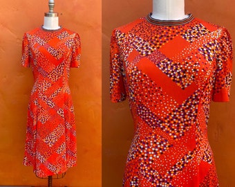 Vintage 1970s Colorful midi DRESS. boho hippie opart mod graphic print dots Small Size 4 6