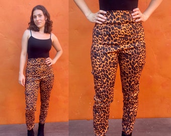 Vintage Deadstock NEW Tags 1990s high waisted Leopard Stretch Hot Pants. Gold's Gym 1950s hot pants. High waisted Pants. Bodycon 1980s pants