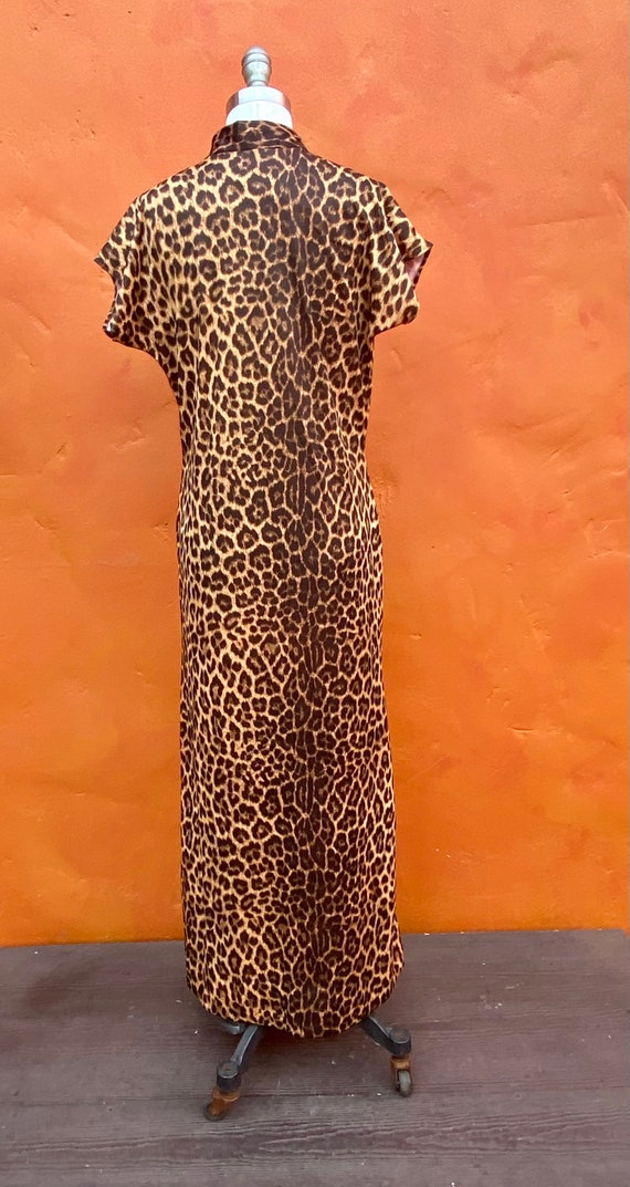 【レビューで送料無料】 Vintage 1960s Sexy Dress. Maxi Lounge Print Leopard 1970s ワンピース