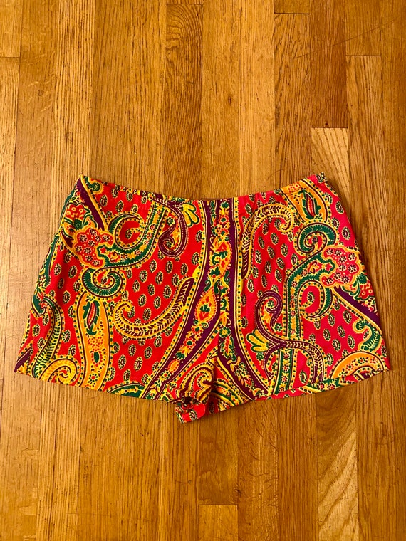 Vintage 1970s Paisley Short Shorts. Campus Casuals bo… - Gem
