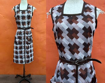 Vintage 1970s Mod Opart belted Midi Dress. Hippie Boho Groovy Mod Small Medium S/M