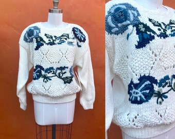 Vintage 1980s Sweet Hand Knit Floral Sweater White Blue. Deadstock NEW with tags 80s sweater Cottagecore Romantic medium large xl