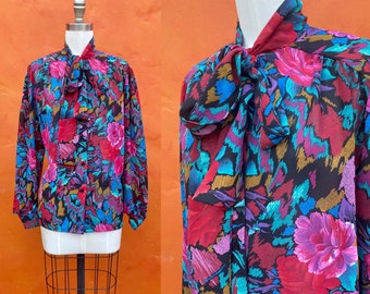 Vintage 1980s Pussy Bow Floral Blouse top Shirt. One size small medium large