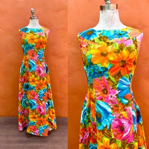 Vintage 1960s Hawaiian Maxi Dress Tori Richard Honolulu Colorful maximalist Medium Large