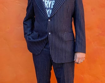 Vintage 1960s 1970s Men's Wool Pinstripe Suit. Blazer Sport Coat +