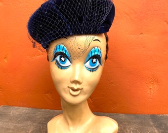 Vintage 1940s Blue Velvet Tilt hat with Netting