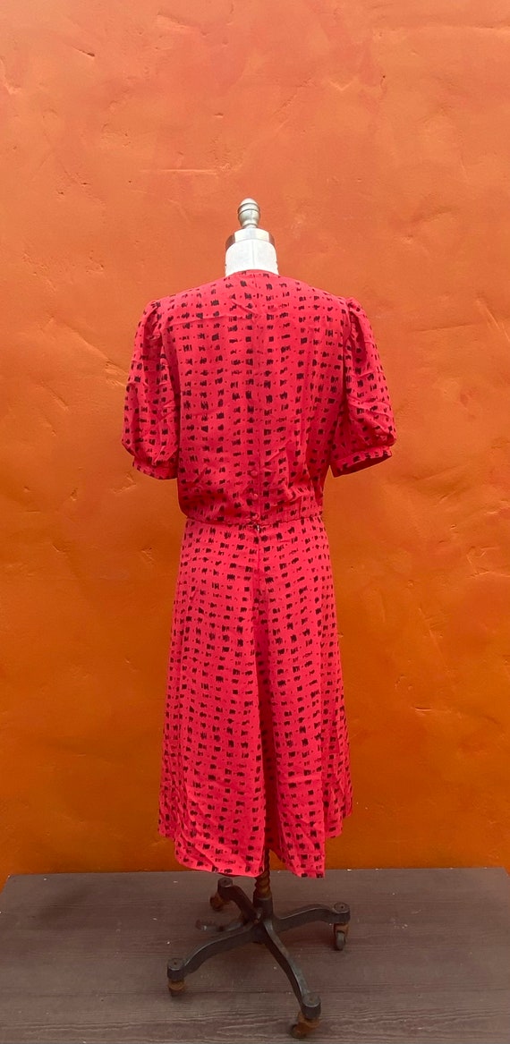 Vintage 1980s pussy bow midi dress. Secretary cas… - image 7