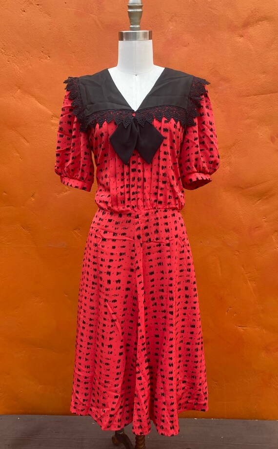 Vintage 1980s pussy bow midi dress. Secretary cas… - image 2