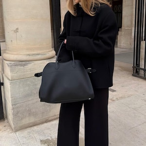 Classic Pebbled Leather Bag Elegant Durable for Work Everyday Shoulder Handbag,Black Chic Structured Shoulder Tote for Daily Office & Travel