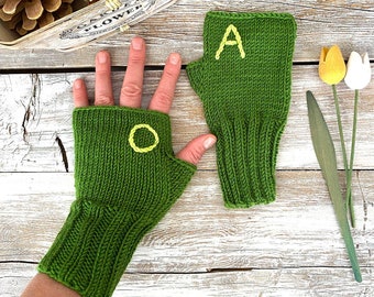 Emerald Green Women Fingerless Gloves, Personalized Gift. The Name First Letter, Gift For Hosts, Custom Order, Arm Warmers, Minimalist Word