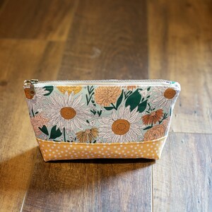 Medium Zipper pouch