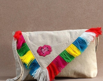 Geborduurde schoudertas met bloemen: schoudertas van katoencanvas met franje