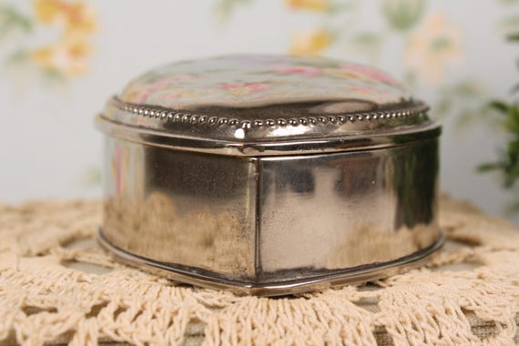 Vintage Silver-Plated Heart Trinket Box View 3