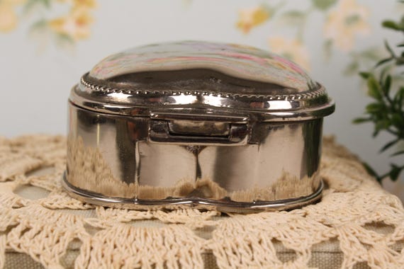 Vintage Silver-Plated Heart Trinket Box View 4
