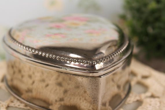 Vintage Silver-Plated Heart Trinket Box View 6