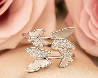 Butterfly Bliss-statementring in zilver met sprankelende accenten