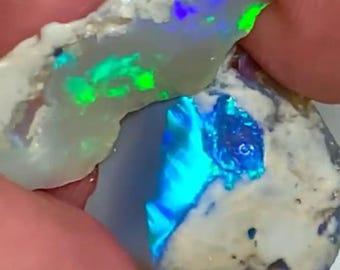 Super Bright Nobby Lightning Ridge Rough Opal, Gemstone