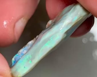 Bright Seam Rough Opal: Natural Australian Lightning Ridge Opal