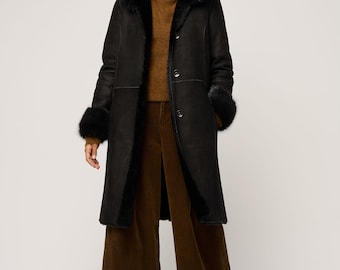 Abrigo reversible de piel de oveja para mujer de Irha: chaqueta de piel de oveja negra, abrigo de invierno de lujo, abrigo de cuero reversible y cálido.