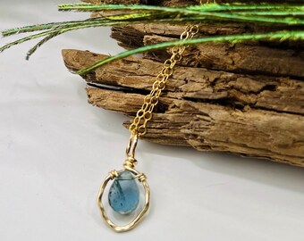 ALICIA Moss Teal Kyanite Freeform Gold Filled Necklace - Eco Friendly Hammered Jewelry