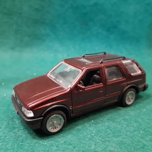 Opel Frontera. Modellauto in neuwertigem Zustand, Maßstab 1:43