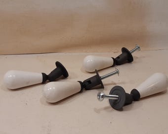 16 porcelain drawer pulls