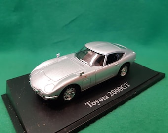 Panasonic Toyota Racing TF104 #17 O. Panis 1:43 Minichamps #400
