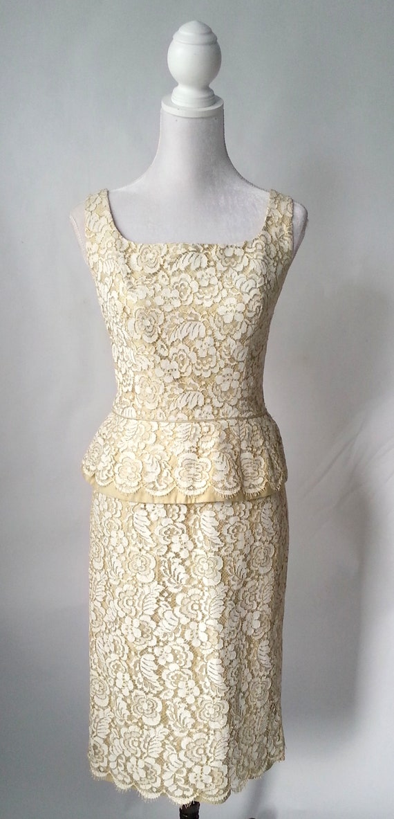 Vintage 1950s 1960s Gold Cream Lace Cocktail Dres… - image 5