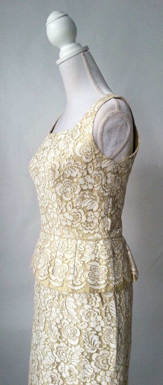 Vintage 1950s 1960s Gold Cream Lace Cocktail Dres… - image 2