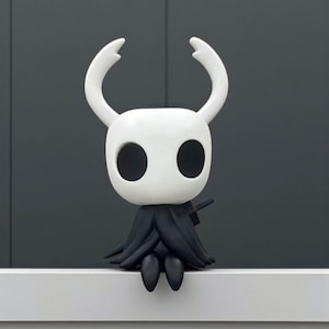 Hohlritter Seidenlied Figur - Sitzendes Indie Game Sammlerstück (3.94″)