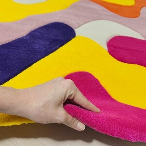 Colorful Abstract Hand Tufted Rug, Handmade Wool Area Rug, Wavy Organic Shape Carpet, Modern Boho Living Room Bedroom Decor