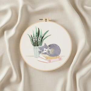 Zwarte kat borduurstarterkit – DIY kruissteekset voor beginners, ontspannende handwerkset met alle gereedschappen en schattig kattenontwerp voor volwassenen