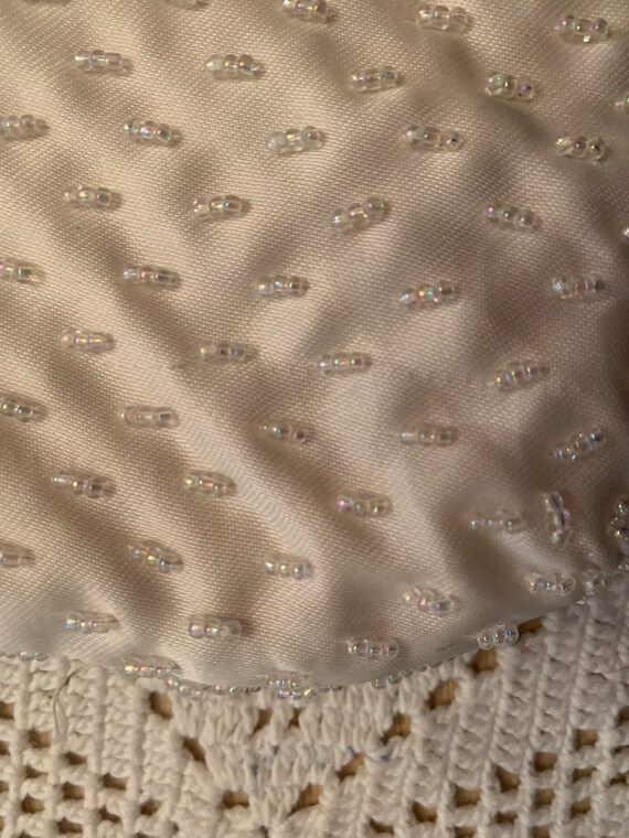 Vintage White Silk and Beaded Evening Bag - image 4