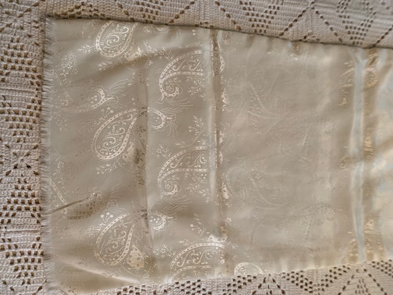 Vintage White Wrap, lined with Soft White Wool - image 2